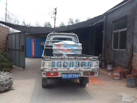 不銹鋼振動篩分機(jī)發(fā)貨